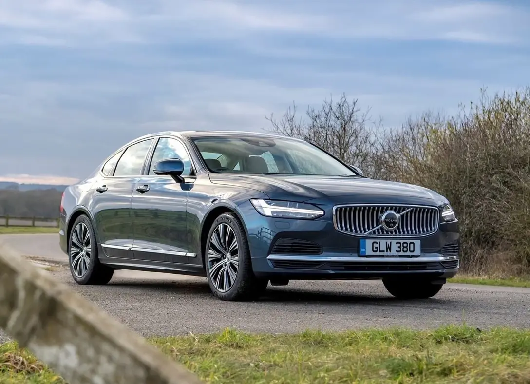 וולוו s90 פרמיום  3000 סמ"ק 280 כ"ס